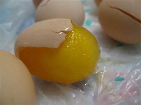 假鸡蛋跟真鸡蛋有什么区别？如何辨别？-真鸡蛋和假鸡蛋有什么区别？