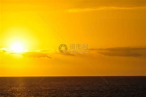 热带热带光辉日落地平线太阳海洋海滩天空日出阳光高清图片下载-正版图片322018829-摄图网