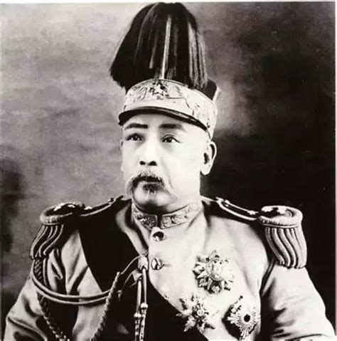 历史上的今天：1913年10月10日，袁世凯就任正式大总统！
