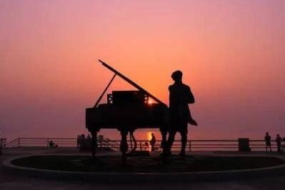 轻音乐钢琴曲欣赏——聆听悦耳的音乐感受爱情的甜美_凤凰网视频_凤凰网