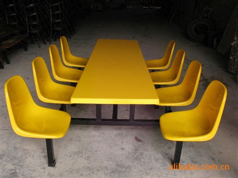 HSY013四人连体板条凳餐桌、四川餐桌椅批发|成都昊森源玻钢制品有限公司