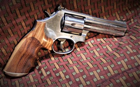 Smith & Wesson 686 Deluxe 357 Mag Talo Exclusive Revolver | Sportsman