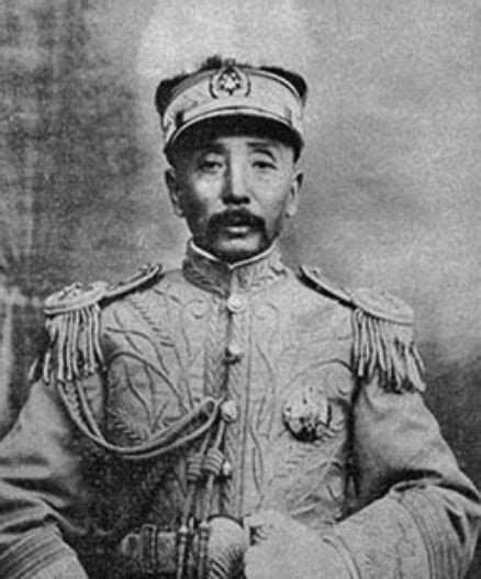 山西“土皇帝”阎锡山人物简介(38年里，民国换了8位总统，他却稳如泰山） | 人物集