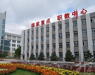咸丰县中等职业技术学校2022年招生简章 - 湖北中职网