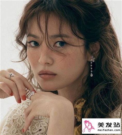 宋慧乔妆容甜美女生头像