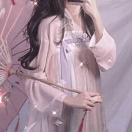 长发温柔汉服女生头像