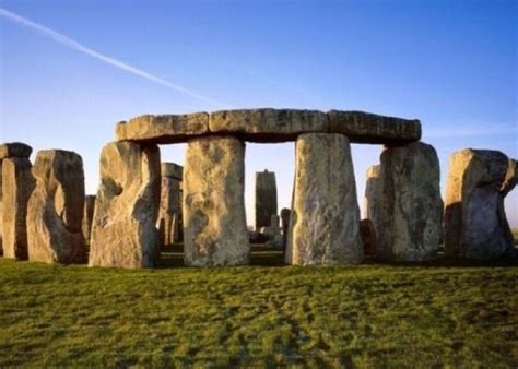 巨石阵的石头是怎么被古人运过去的？