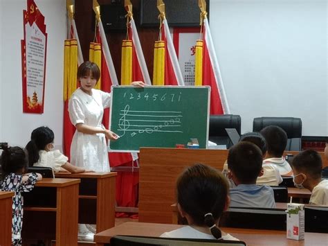 我校开展许昌市中小学教师教学技能提升等系列培训-许昌学院官方网站