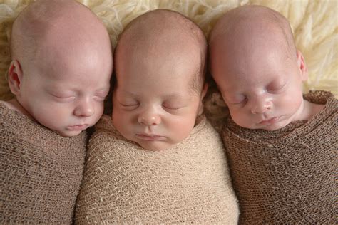 双胞胎新生儿拍摄技巧 - 摄影岛