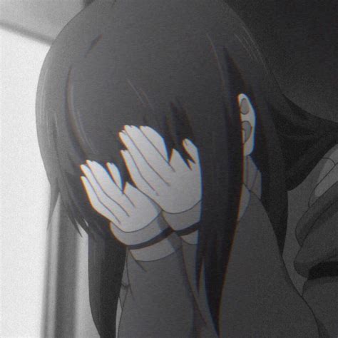 温柔伤感女生头像漫画