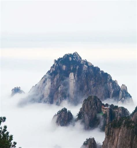 黄山 陡峭的下面都是云|摄影|风光摄影|创世手绘 - 原创作品 - 站酷 (ZCOOL)