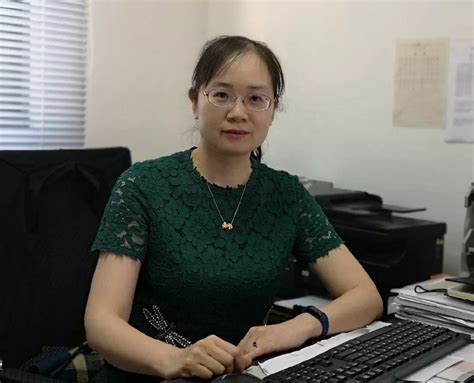 她是复旦大学最美的女博士，被称为中国最美的“网红”女教师！