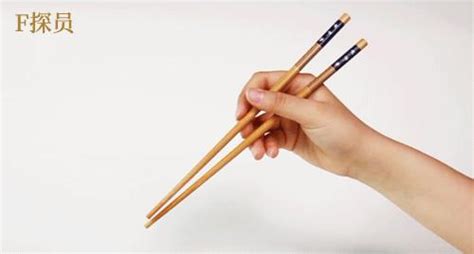 心理测试：你是如何拿筷子的？测完就知道你是什么命，超准！__财经头条