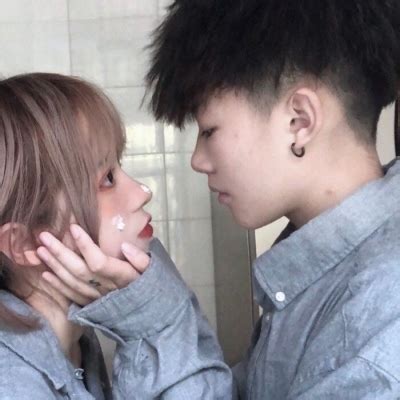 非主流情侣吻头像