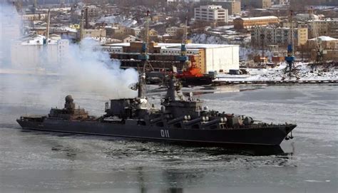 俄海军在日本海上发射10枚导弹，出动瓦良格号巡洋舰_太平洋舰队