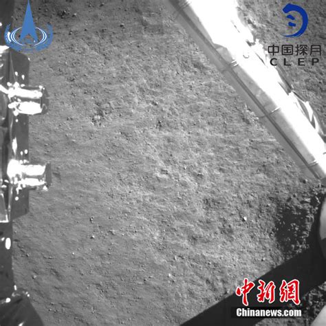 首张月背全景图动起来！模拟嫦娥四号视角看月球背面_ 视频中国