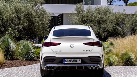 New Mercedes-AMG GLE 53 unleashed with 429bhp | Auto Express