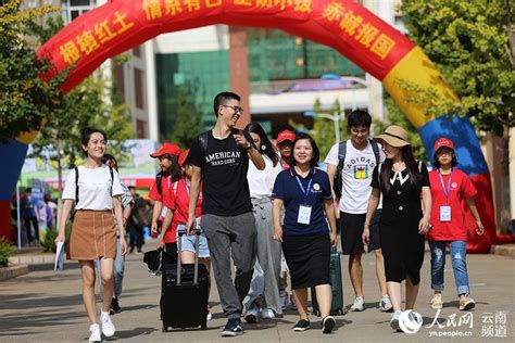 人民网 2019-08-22 云南：各高校迎来开学季（组图）-昆明理工大学