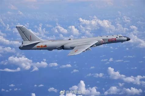美媒：中国空军规模庞大 正谋求打赢美国对手_凤凰军事