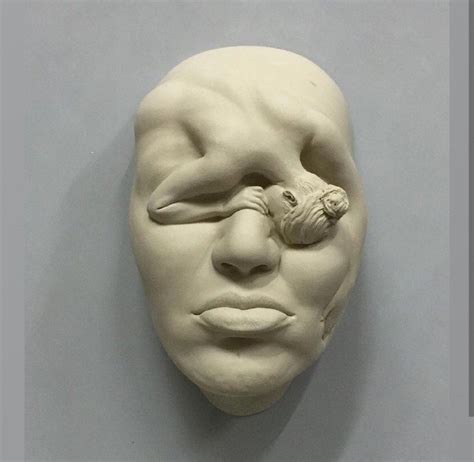 半脸雕塑人像一只手,半脸雕塑人像,半脸雕塑_大山谷图库