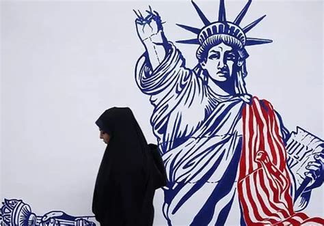 德黑兰美国大使馆人质事件40周年 美国旗被踩_奇象网