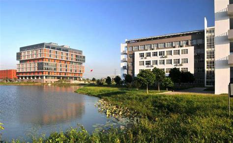 江苏食品药品职业技术学院校园风景