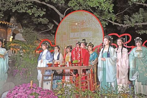 辛丑年八月十五普陀山普济禅寺举行“拜月”祈福法会