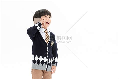 小男孩带电话高清图片下载-正版图片501415246-摄图网