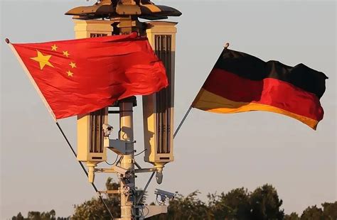 德国前防长：新旧挑战叠加，中德合作为世界注入“稳定剂” - 周到上海