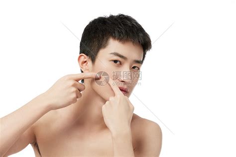 年轻男士美容护肤造型高清图片下载-正版图片501726027-摄图网