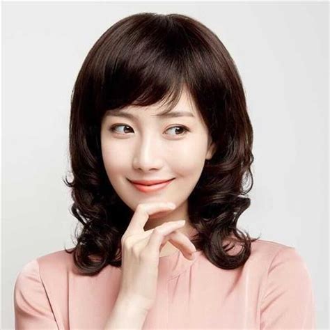 温柔发型妈妈头像女生