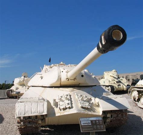 以领袖为名，二战苏联IS-2重型坦克，在实战中锻炼出来的坦克王牌