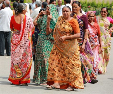 印度种姓制度从何而来？走在印度街头，如何分辨一个人的高低种姓