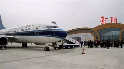 北京大兴机场验收4条跑道及滑行道，飞行区超八成已完工__凤凰网