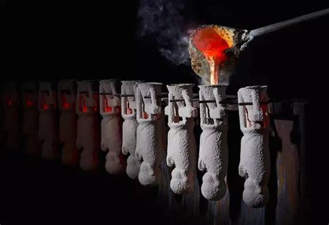 苏州工匠传承“失蜡法” 用心铸就行走的“青铜时代”_江南时报