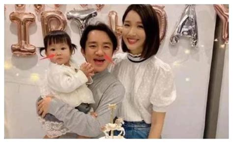 童话般的爱情：王祖蓝李亚男9周年有了小baby！网友：恭喜！|李亚男|王祖蓝|李亚楠_新浪新闻