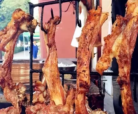 新疆烤羊肉串、架子肉，“两同”“六不同”，美味挡不住