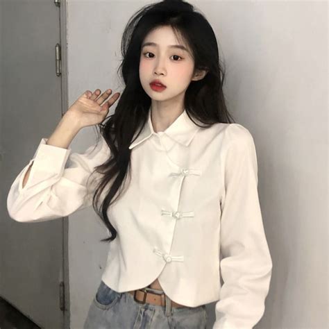 中国风盘扣短款长袖衬衫女春秋白色法式衬衣设计感小众新中式上衣 - 三坑日记