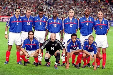 欧洲杯历史之2000：法国队金球绝杀意大利夺冠_手机新浪网