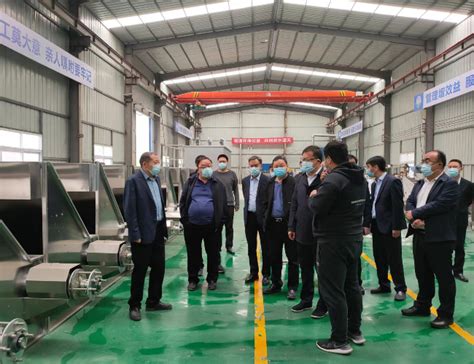嵩县县委、嵩县产业集聚区领导到公司考察调研|洛阳永洁环保技术有限公司