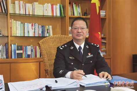 用生命诠释忠诚的公安局长 -中国警察网