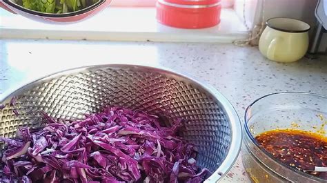 【清炒紫甘蓝的做法步骤图，清炒紫甘蓝怎么做好吃】睛天烘焙_下厨房