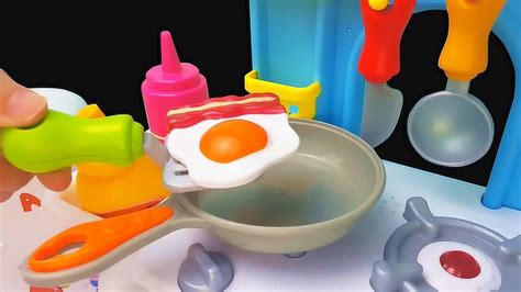 小猪佩奇玩蔬菜水果切切乐过家家，模拟厨房玩具洗菜做饭煎鸡蛋_腾讯视频