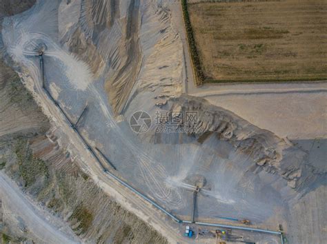 露天采石场输送带的空中观察用高清图片下载-正版图片504175684-摄图网
