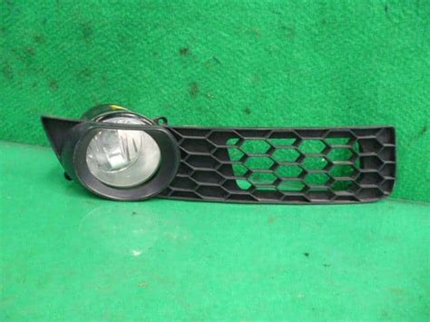 [Used]Right Fog Light TOYOTA Blade 2007 DBA-AZE154H 812100D041 - BE ...