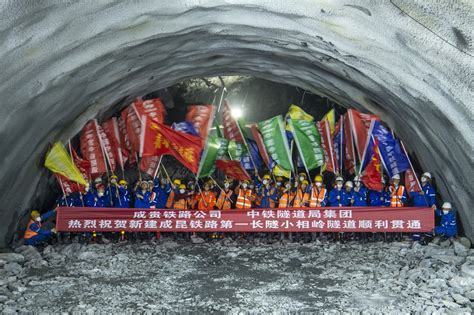 视频 | 渝武高速复线中梁山隧道掘进里程过七成 预计年内贯通-新重庆客户端