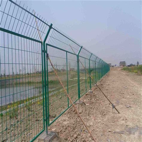 泰安PVC护栏网的优势在哪里_泰安PVC护栏网_泰安市双兴自动门有限公司
