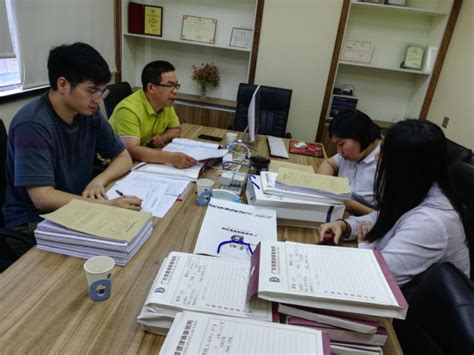 霞山区开展2020年度律师事务所和律师年度检查实地考核与专项治理工作