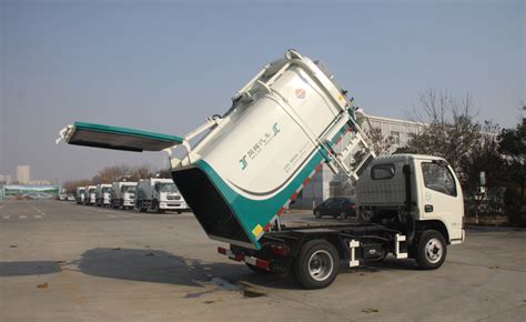 国六7方 东风D6 侧装压缩垃圾车|挂桶垃圾车|程力专用汽车股份有限公司