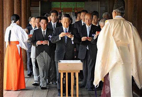 安倍阁僚宣布于8月15日“终战日”参拜靖国神社|日本|靖国神社_凤凰资讯